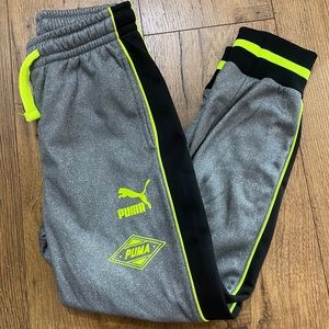 Boys PUMA sweat pants